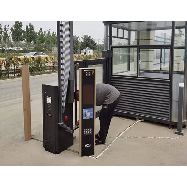 直流道閘地下車庫(kù)車牌識(shí)別系統(tǒng)